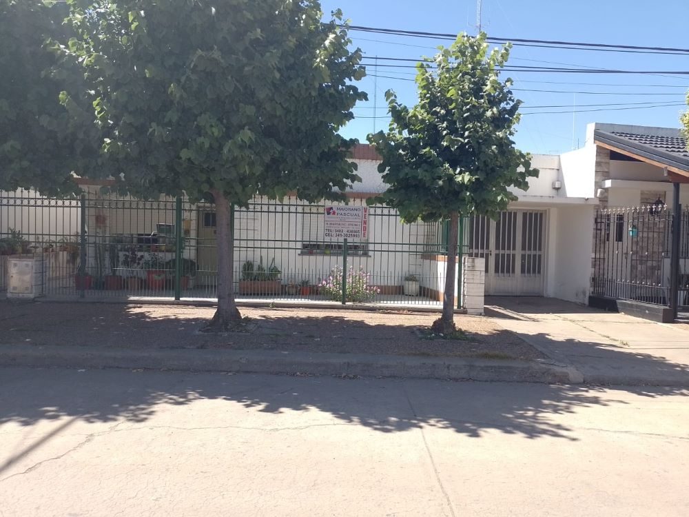 CASA VENTA LISANDRO DE LA TORRE 902