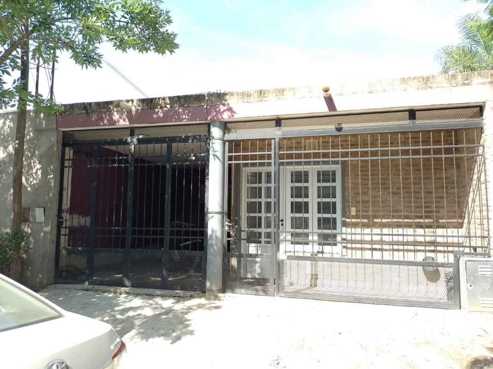 VENTA CASA  VACAREZZA 775- ARROYO SECO